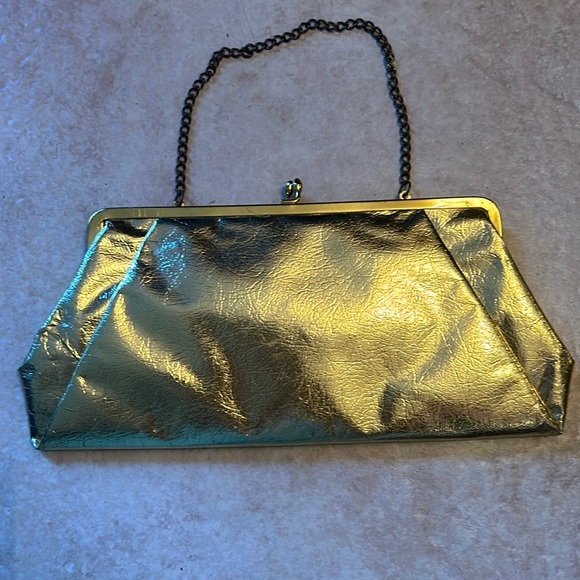 Vintage Handbags - Vintage gold Lemay clutch